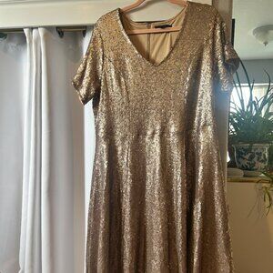 Glamorous Gold Sequin a-line dress Eloquii US 18 Perfect for holiday parties